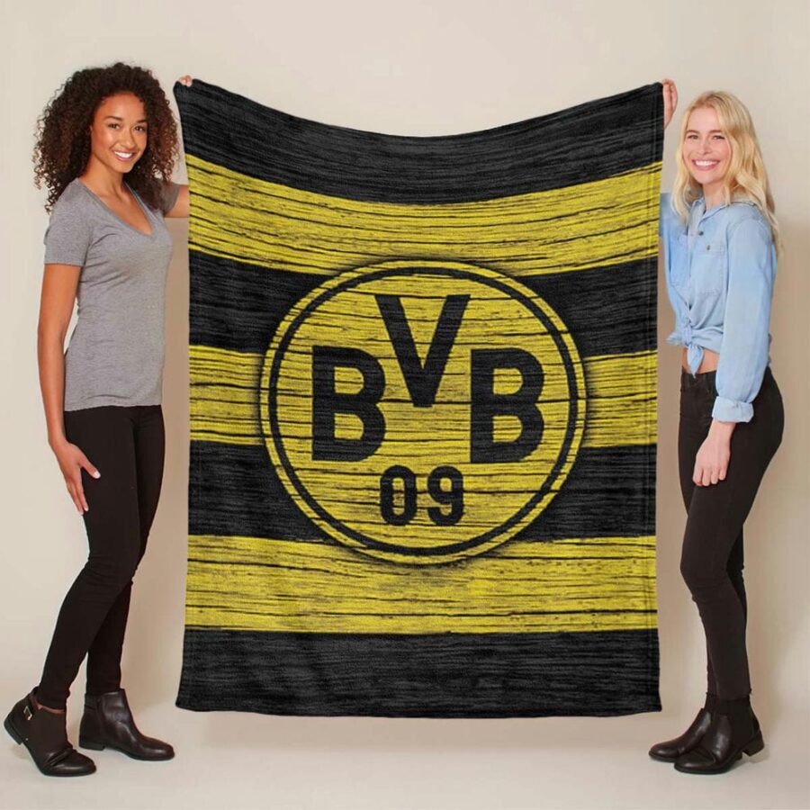 Borussia-Dortmund-BVB-wooden-1.jpg