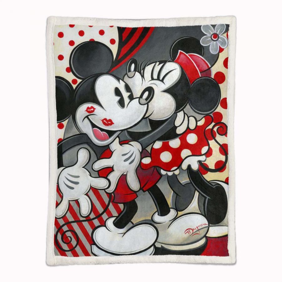 Mickey Mouse und Minnie Mouse umarmen und küssen sich gerne Decke - Fleecedecke – Bild 2