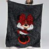Minnie Maus mit schwarzem Hintergrund und roter Schleife Decke - Fleecedecke