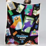 Monster University At Work Alle Charaktere 05 Decke – Fleecedecke