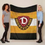 SG Dynamo Dresden gelb schwarzer Hintergrund Fleecedecke – Decke
