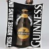 Dieses Haus wird mit Guinness betrieben Decke - Fleecedecke