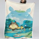 Totoro in Mein Nachbar Totoro und seine Freunde 09 Decke – Fleecedecke