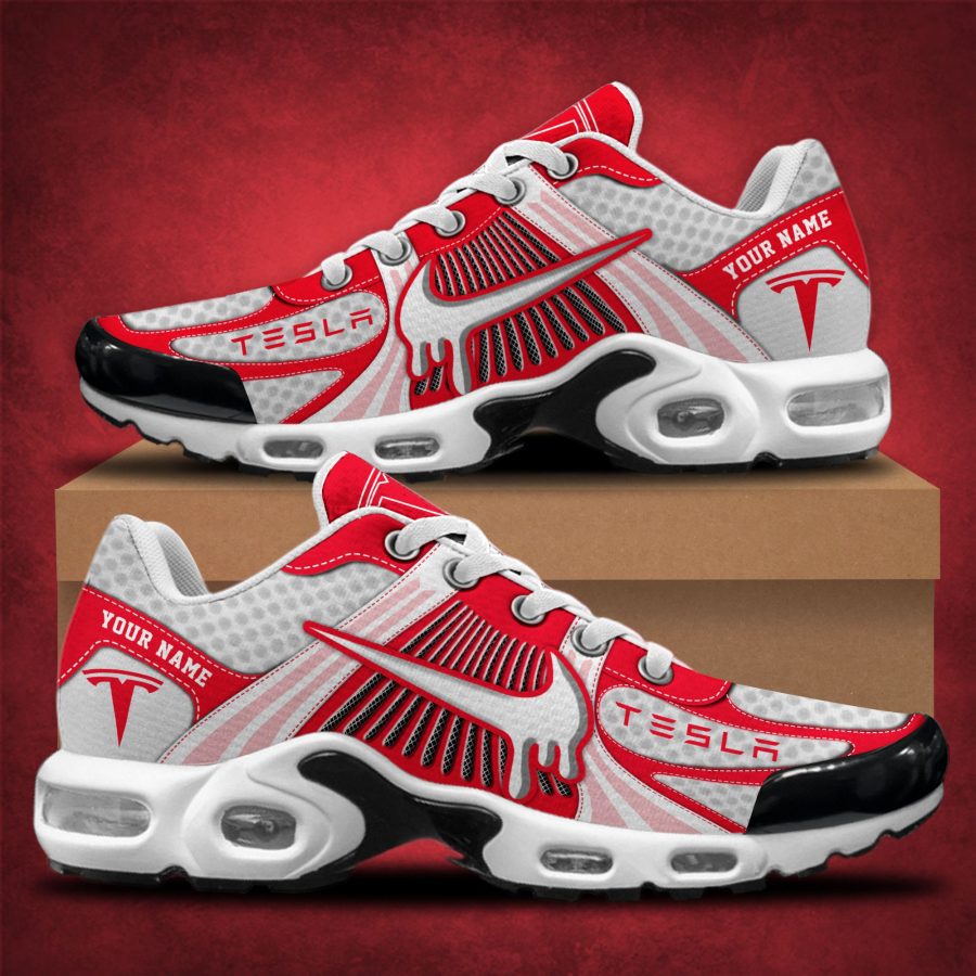 Tesla Schuhe